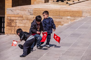 Üç kimliği belirsiz erkek antkabir Ankara'da, Türkiye'de