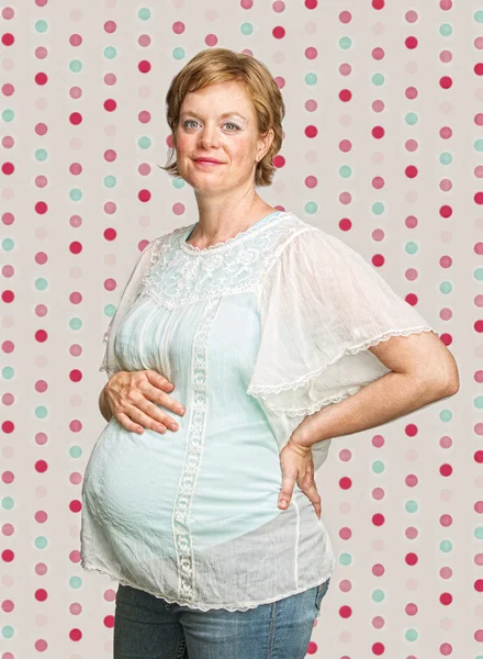 Femme enceinte confiante — Photo