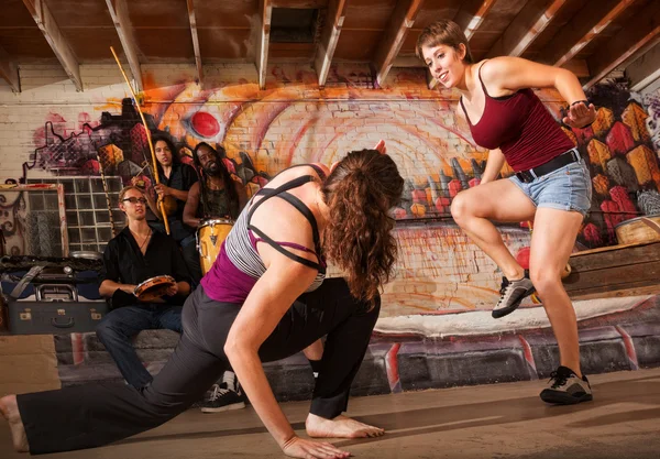 Crouching Capoeira Performer — Stock Photo, Image