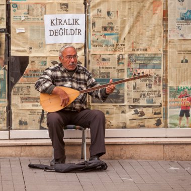 Türk sokak müzisyeni