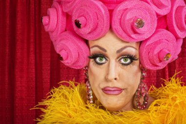 travesti şüphe