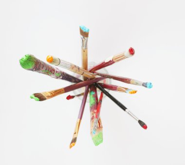 piantbrushes cam kavanozda