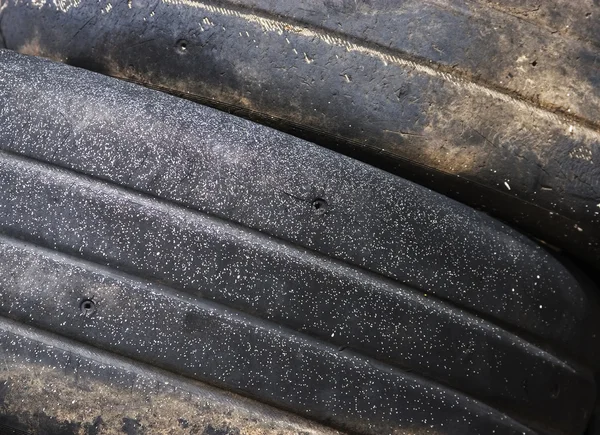 Neumáticos desechados de carreras — Foto de Stock
