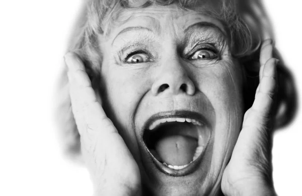 Кричащая пожилая женщина — стоковое фото