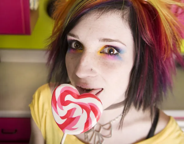 Alternative Girl with a Heart Lollipop — Stock Photo, Image