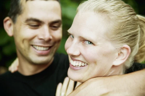 Hispanic Man and Blonde Woman — Stock Photo, Image