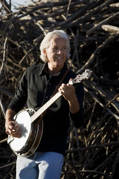 Banjo Player Outdoors — Stock Photo, Image