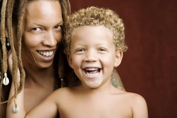 Madre e hijo —  Fotos de Stock