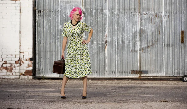 Woman with Pink Hair and a Small Siuitcase — Stock Photo, Image