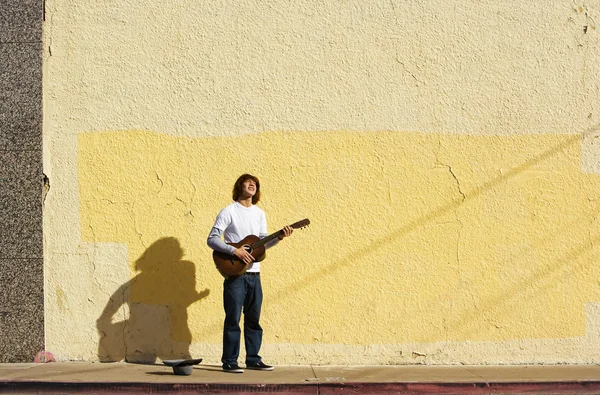 Músico en Sidewalk — Foto de Stock