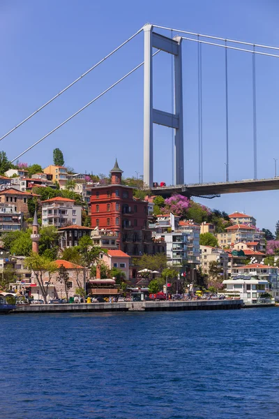 Европейская сторона Босфорского моста — стоковое фото