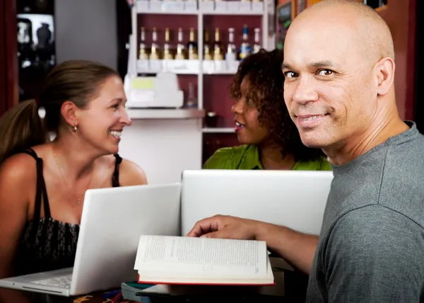 Diverse Erwachsenenstudiengruppen — Stockfoto