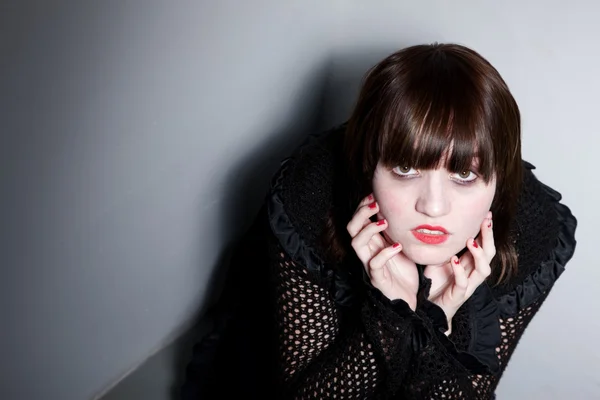 Goth Girl Cowering in Corner — Stock Photo, Image