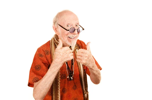 Senior nieuwe leeftijd man die geeft duimen omhoog — Stockfoto