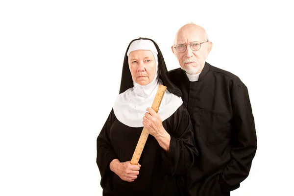 Wütender Priester und Nonne — Stockfoto
