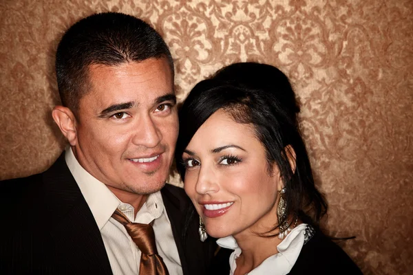 Attractive Hispanic Couple — Stock Photo, Image