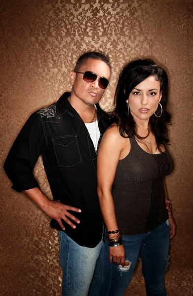 Attractibe Hispanic Couple — Stock Photo, Image