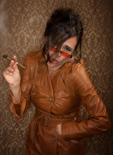 Woman with cigar — Stock Photo, Image