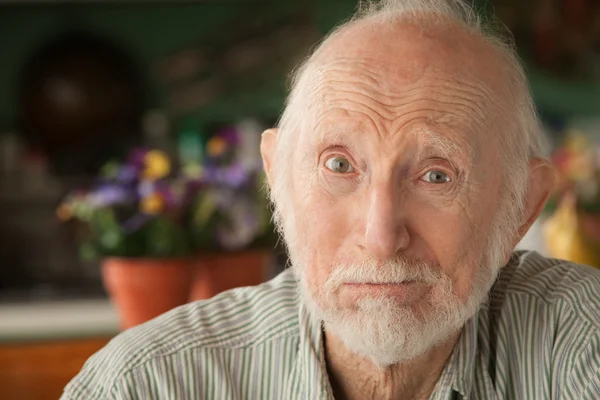 Concerned elder — Stock Photo, Image