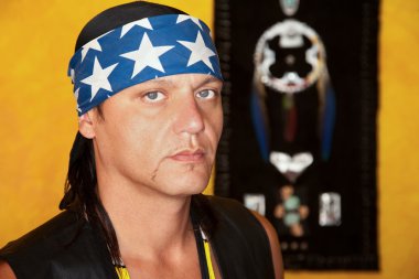 Kişisel sanat ile yakışıklı adam