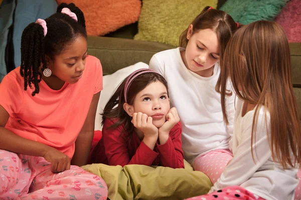 Meisjes op een Sleepover — Stockfoto