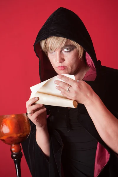 Witch Reads a Scroll — Stock Photo, Image