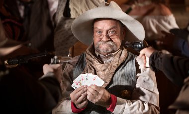 kazanan poker oyuncu kadar holding