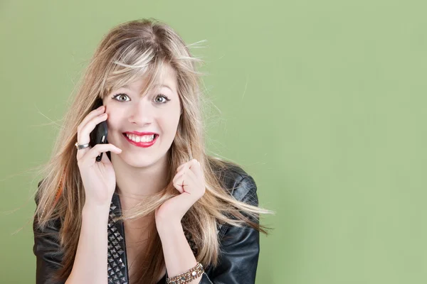 Adolescente al telefono — Foto Stock