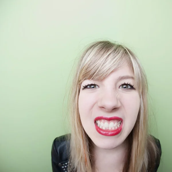 Girl Clenches Teeth — Stock Photo, Image