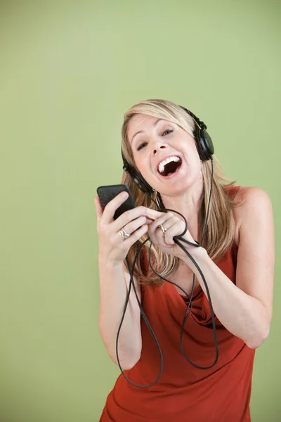 Lady Listens To Music — Stock Photo, Image