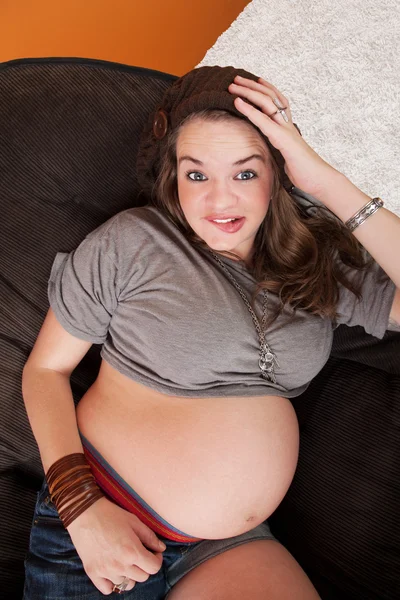 Entspannte Pregant Lady — Stockfoto