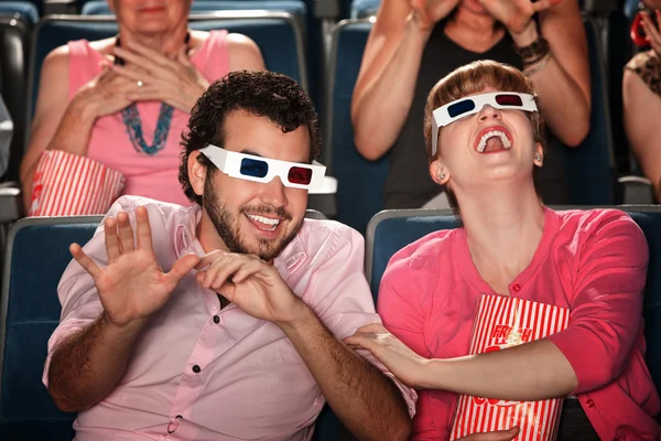 Couple avec des lunettes 3D — Photo