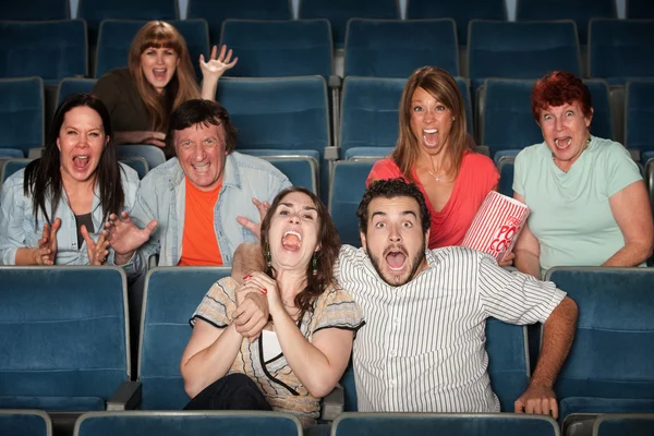 Público gritando — Foto de Stock