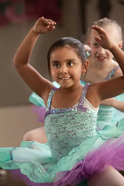 Niños bailando — Foto de Stock