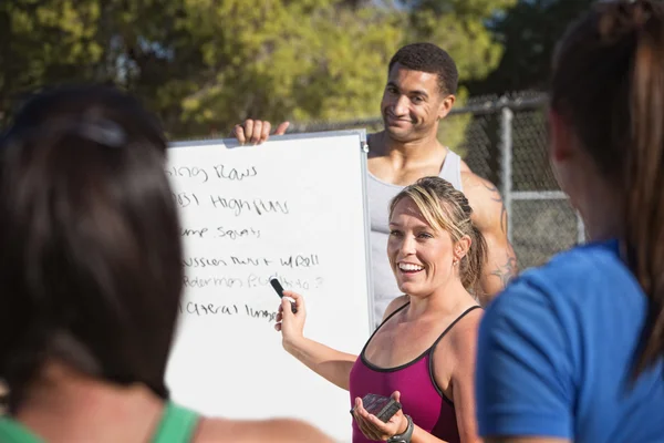 Exercise Teachers Talking to Group — Stock Photo, Image