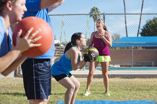 Group Training with Medicine Ball — Stock Photo, Image