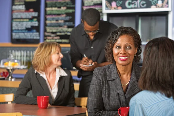 Madura mujer de negocios — Foto de Stock