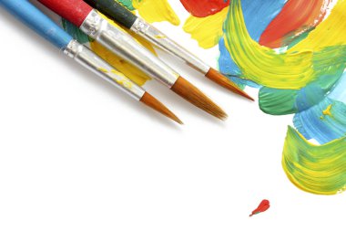 soyut guaj boya ve fırça, üzerinde beyaz izole