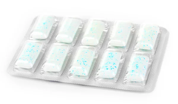 Kauwgom in in het pakket geïsoleerd op wit — Stockfoto