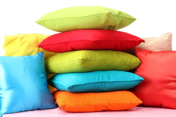 Travesseiros coloridos isolados em branco — Fotografia de Stock