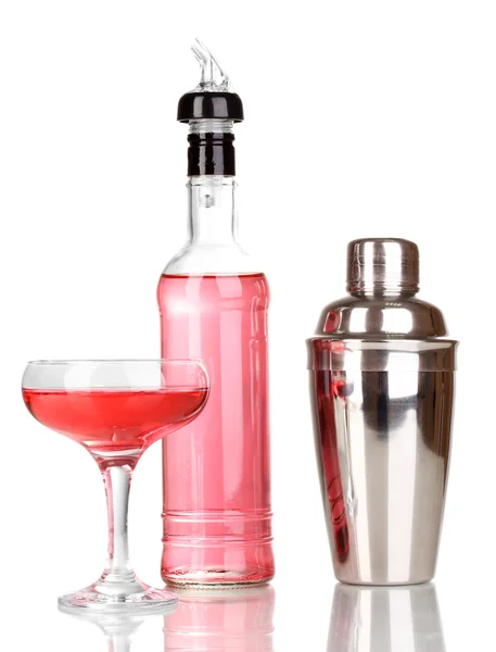 Smakelijke roze cocktail geïsoleerd op wit — Stockfoto