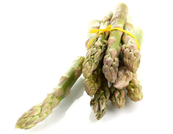 Nuttige asperges geïsoleerd op wit — Stockfoto