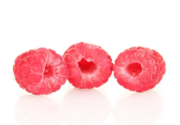 Fresh raspberries isolated on white background close-up — Stock Photo, Image