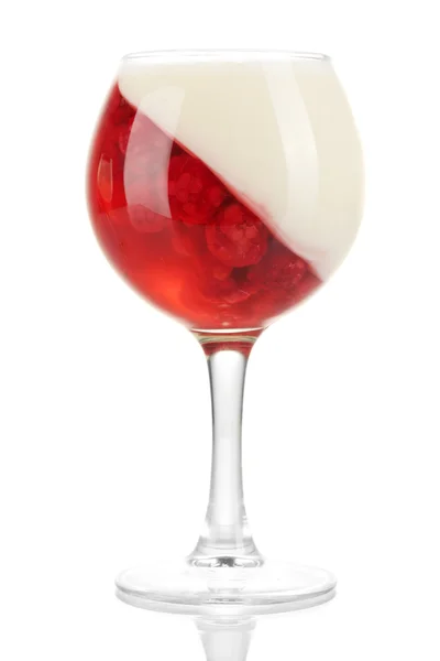 Frukt gelé med hallon i glaset isolerad på vit — Stockfoto