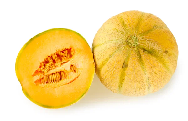 Geschnittene Melone isoliert auf weiß — Stockfoto