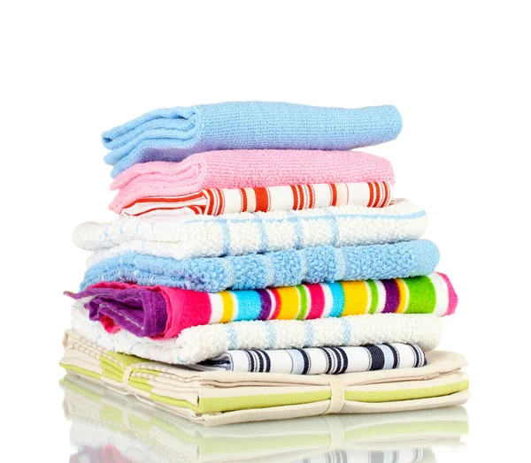 Kuchyňské ručníky izolované na bílém pozadí — Stock fotografie