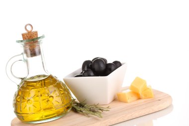 rosemary, zeytinyağı ve isol gemide peynir beyaz kase Siyah Zeytin