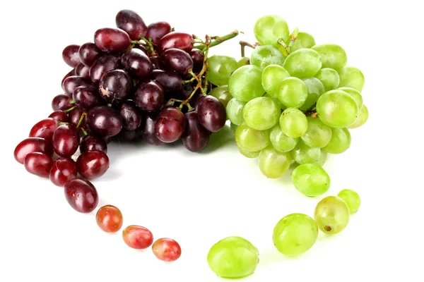 Köstliche reife rosa und grüne Trauben isoliert auf weißen — Stockfoto