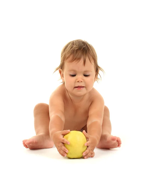 Niedliches Baby mit Apfel isoliert auf weiß — Stockfoto