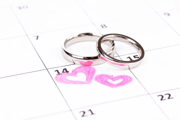 흰색 절연 결혼 반지 — 스톡 사진